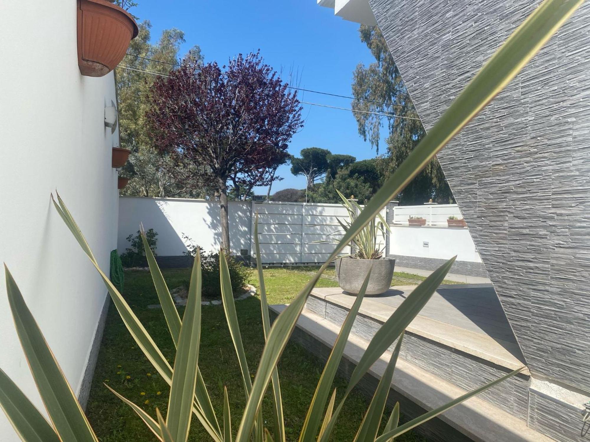 Villa Residenza Davico Casal Palocco Exterior foto